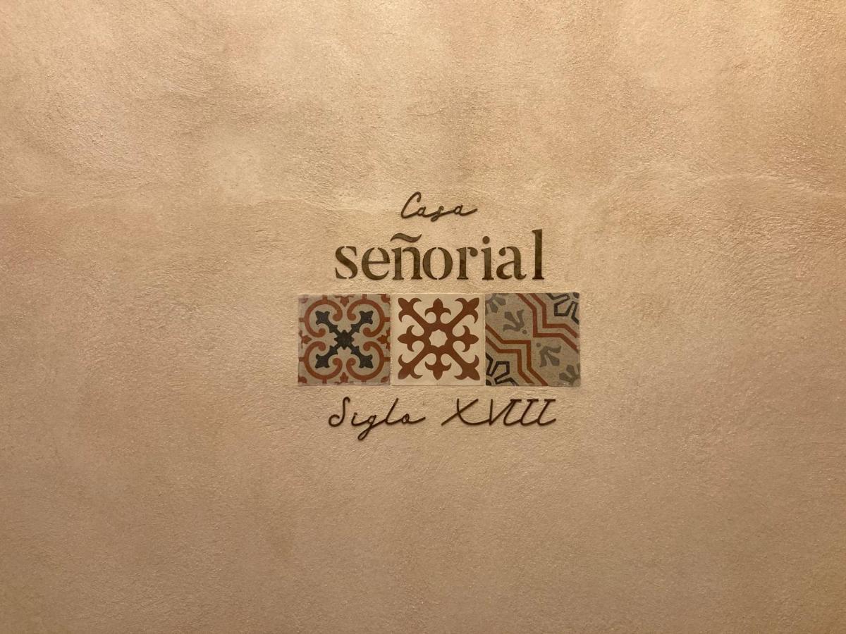 Апарт отель Casa Senorial Del Siglo XVIII Севилья Экстерьер фото